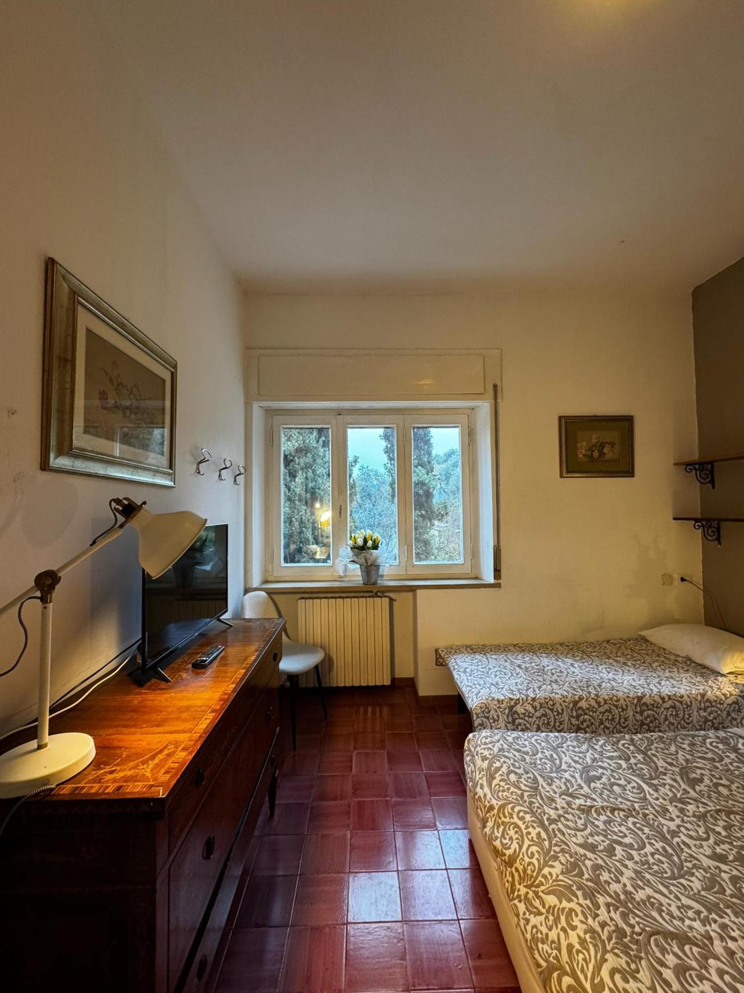 Wonderful Lake View Apartments With Pool With Breakfast Gardasee トッリ・デル・ベーナコ エクステリア 写真